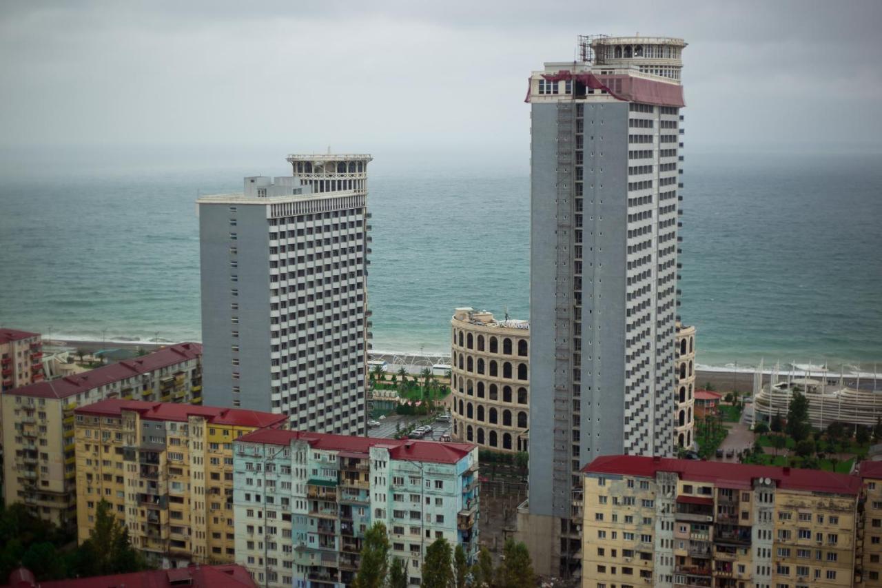 Batumi Seaview Apartments ภายนอก รูปภาพ